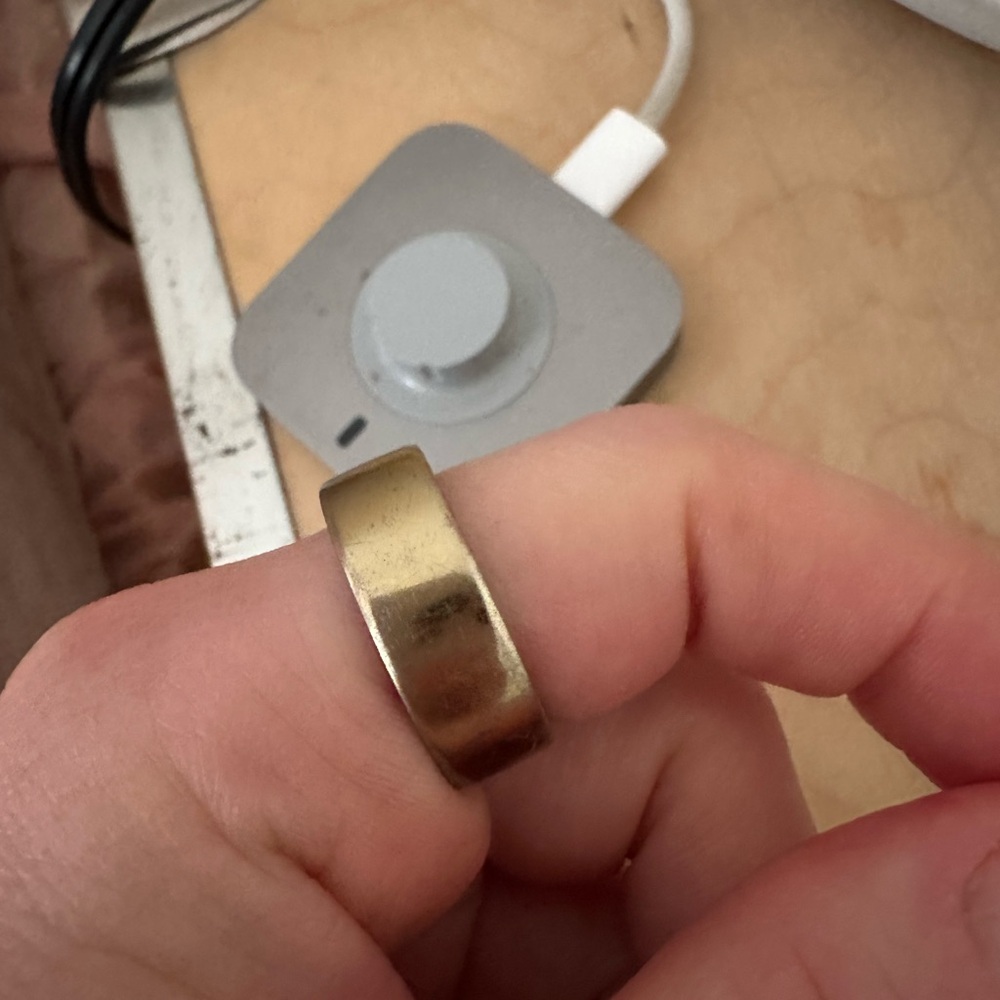 Gold Oura Smart Ring 4